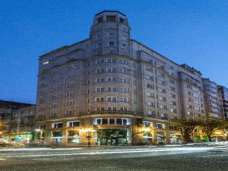 Zenit Vigo Hotel Bagian luar foto