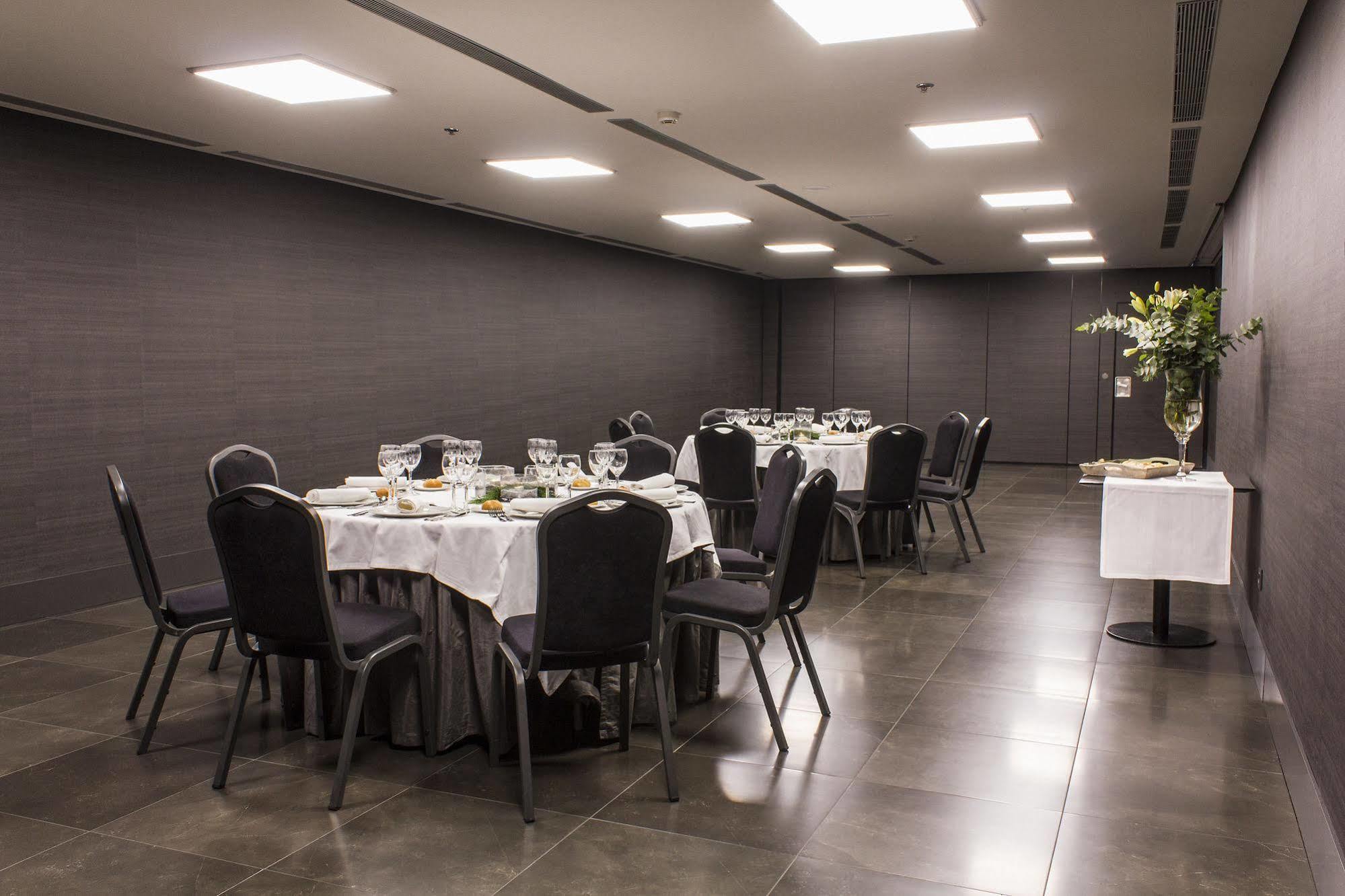 Zenit Vigo Hotel Bagian luar foto