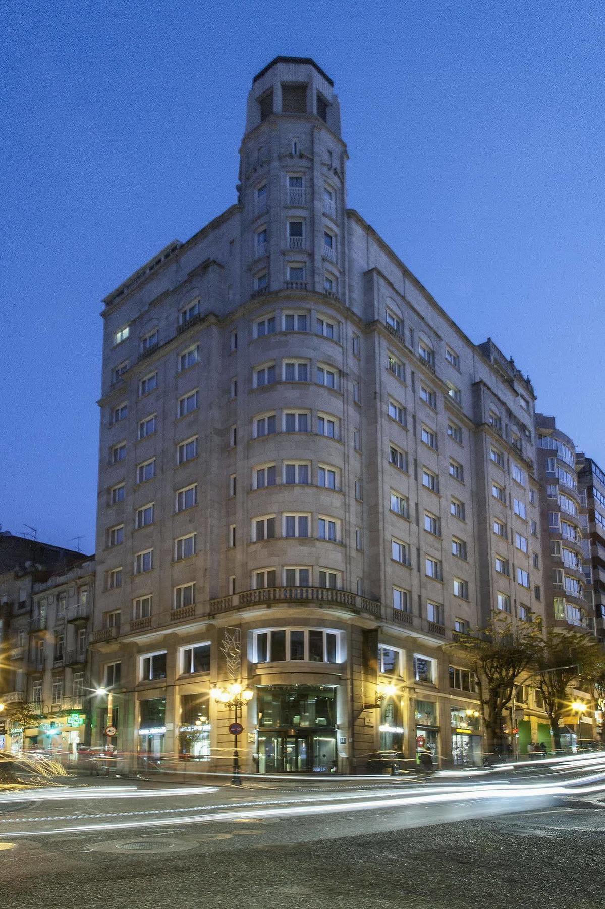 Zenit Vigo Hotel Bagian luar foto